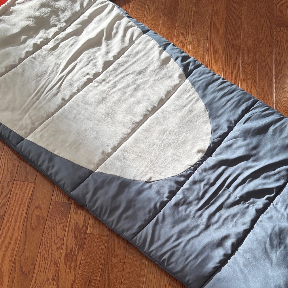 Shark Sleeping Bag (copy) see Kids section - Picture 5 of 17